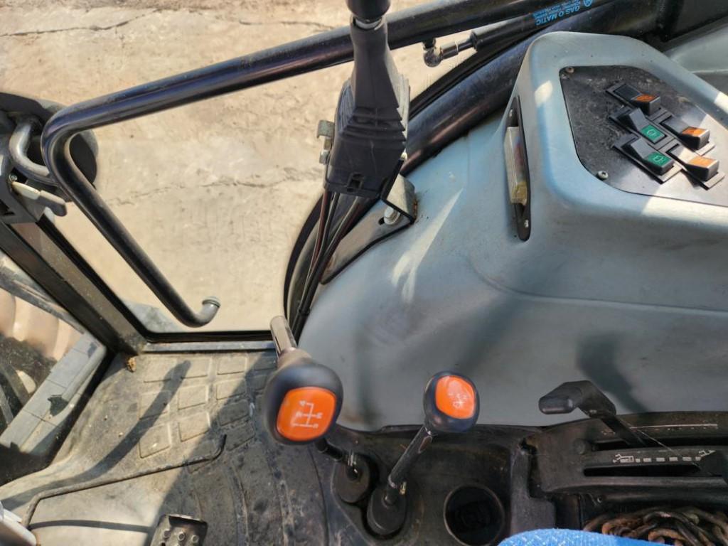 2005 New Holland TS6030 4WD Tractor c/w Cab