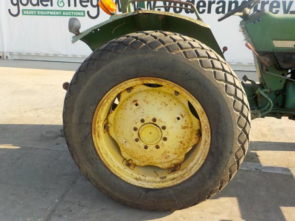 John Deere 1050 2WD Tractor c/w Canopy, 3 Point Hitch, 37HP, PTO, Front Tir