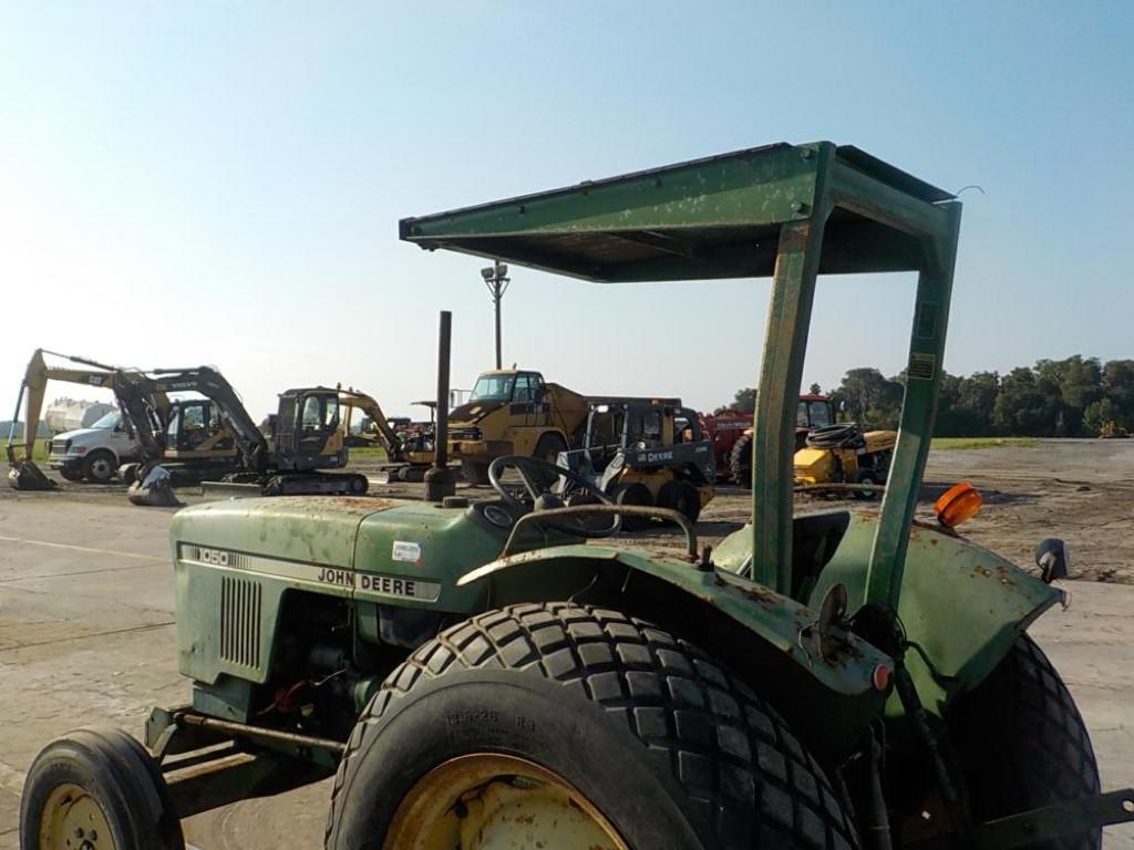 John Deere 1050 2WD Tractor c/w Canopy, 3 Point Hitch, 37HP, PTO, Front Tir