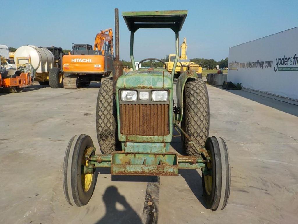 John Deere 1050 2WD Tractor c/w Canopy, 3 Point Hitch, 37HP, PTO, Front Tir