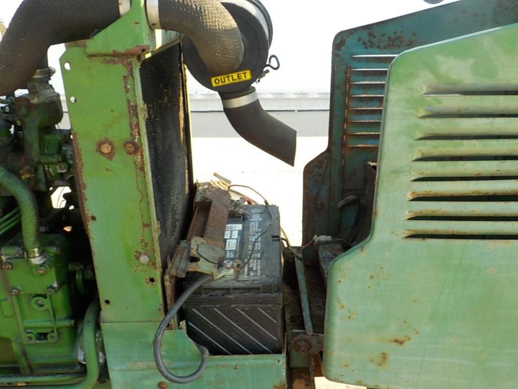 John Deere 1050 2WD Tractor c/w Canopy, 3 Point Hitch, 37HP, PTO, Front Tir