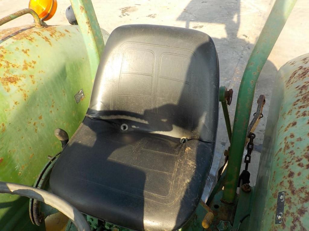 John Deere 1050 2WD Tractor c/w Canopy, 3 Point Hitch, 37HP, PTO, Front Tir