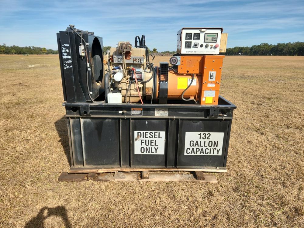 2005 Generac 30KW GENSET c/w John Deere 4 Cylinder Diesel Engine, Phase 1,