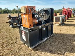 2005 Generac 30KW GENSET c/w John Deere 4 Cylinder Diesel Engine, Phase 1,