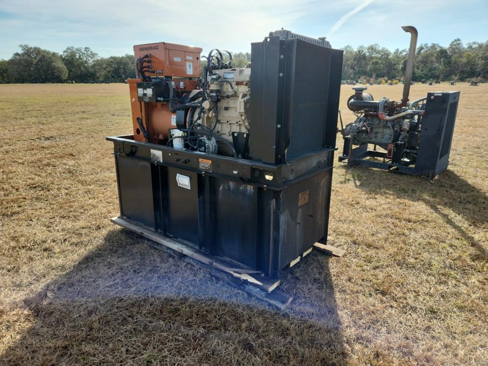 2005 Generac 30KW GENSET c/w John Deere 4 Cylinder Diesel Engine, Phase 1,