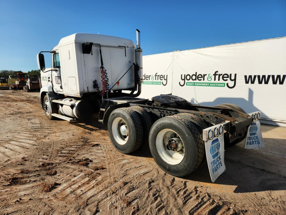 2002 Mack CX613 Vision Tandem Axle White Sleeper Truck Tractorc/w Mack E7 6