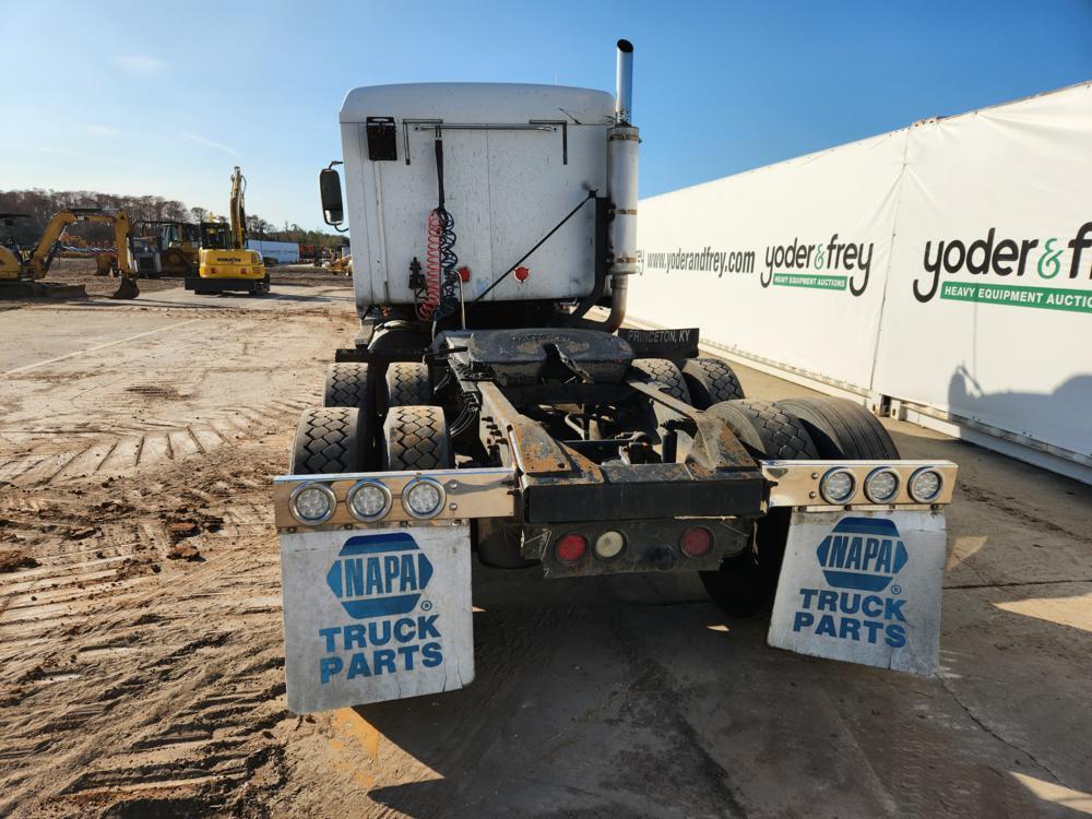 2002 Mack CX613 Vision Tandem Axle White Sleeper Truck Tractorc/w Mack E7 6