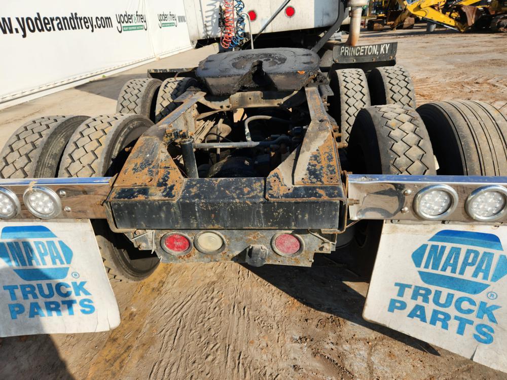 2002 Mack CX613 Vision Tandem Axle White Sleeper Truck Tractorc/w Mack E7 6