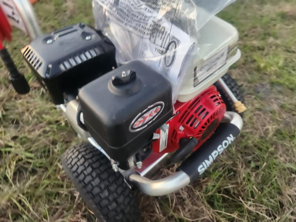 3600 PSI Simpson Pressure Washer c/w Honda Engine (PS60982)