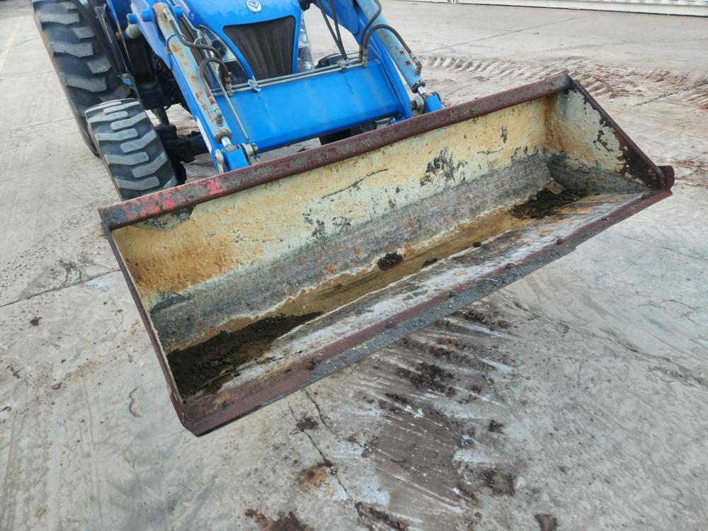 2006 New Holland TC55DA 4WD Tractor c/w Roll Bar, 3 Point Linkage, Front Lo