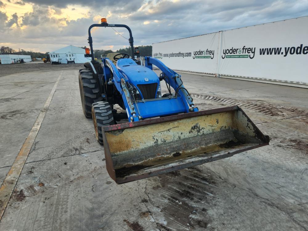 2006 New Holland TC55DA 4WD Tractor c/w Roll Bar, 3 Point Linkage, Front Lo