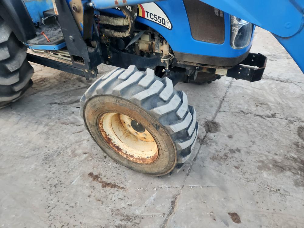 2006 New Holland TC55DA 4WD Tractor c/w Roll Bar, 3 Point Linkage, Front Lo
