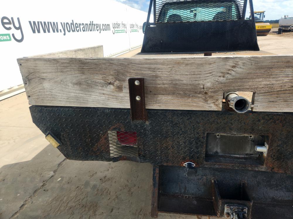 2001 Ford F550 4x4 Flatbed Truck, 7.3L V8 Engine, Automatic Transmission, D