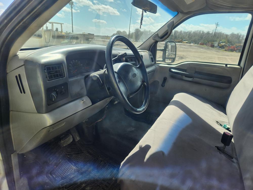 2001 Ford F550 4x4 Flatbed Truck, 7.3L V8 Engine, Automatic Transmission, D