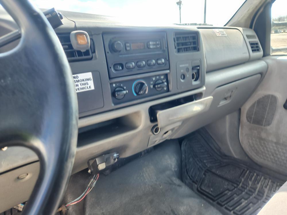 2001 Ford F550 4x4 Flatbed Truck, 7.3L V8 Engine, Automatic Transmission, D