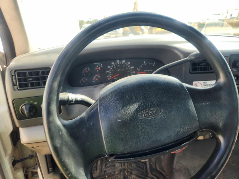 2001 Ford F550 4x4 Flatbed Truck, 7.3L V8 Engine, Automatic Transmission, D