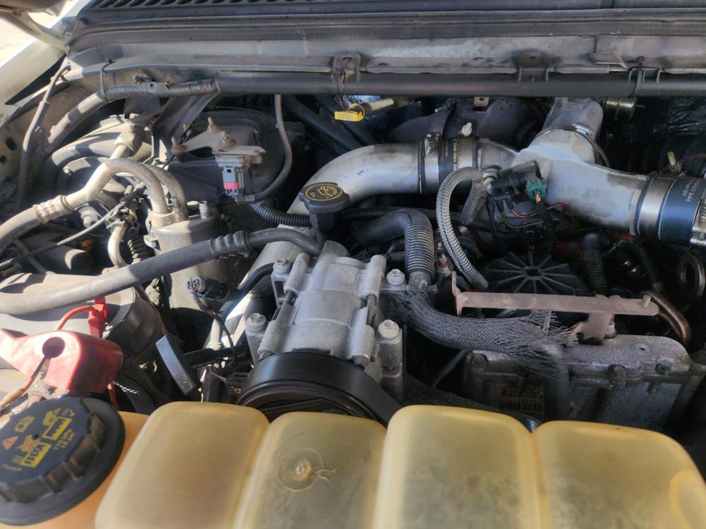 2001 Ford F550 4x4 Flatbed Truck, 7.3L V8 Engine, Automatic Transmission, D
