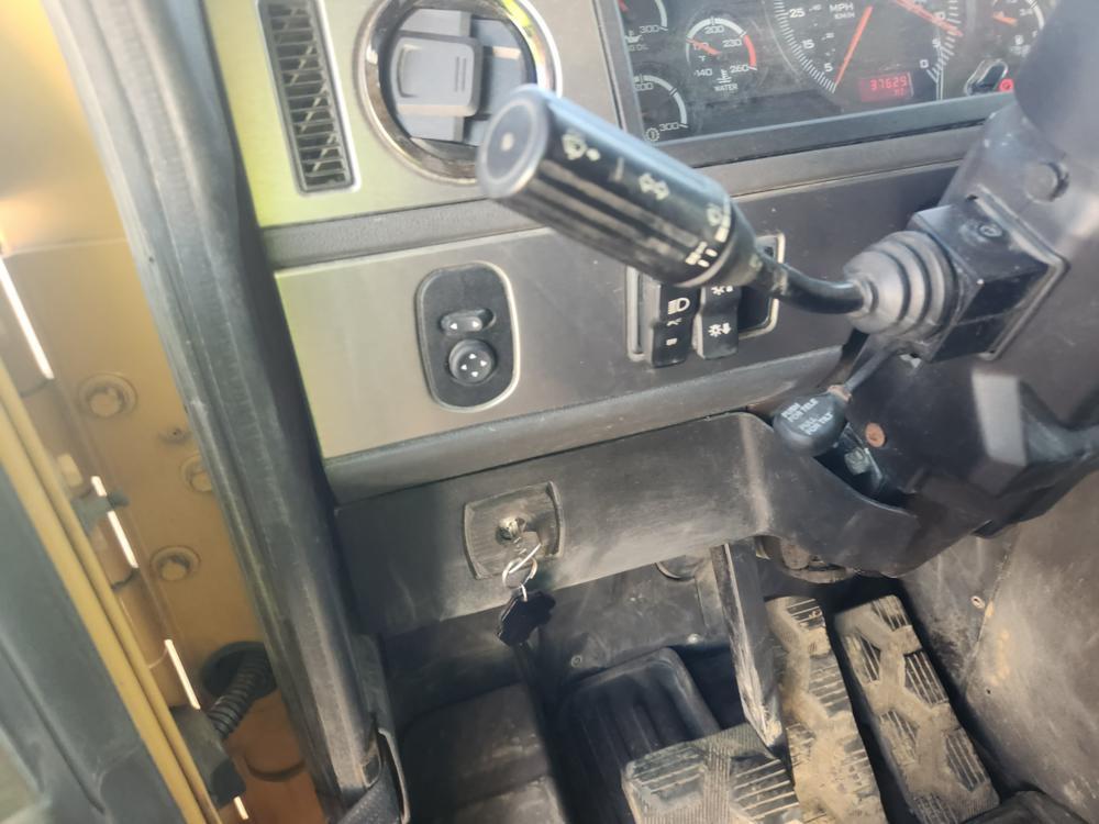 2012 Caterpillar CT660L 6x4 Tri Axle Dumptruck c/w A/C, CAT CT13 Engine, Ea