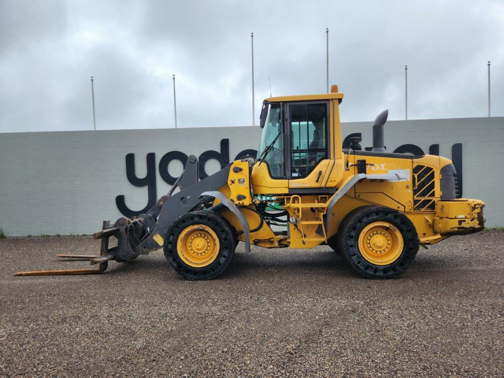 2010 Volvo L90F Wheeled Loader c/w Cab, 60" Forks, QC (Brakes Need Attentio