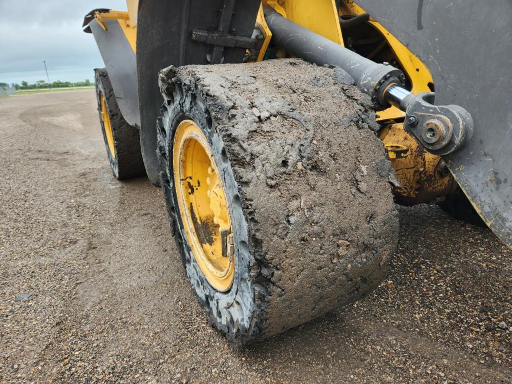 2010 Volvo L90F Wheeled Loader c/w Cab, 60" Forks, QC (Brakes Need Attentio