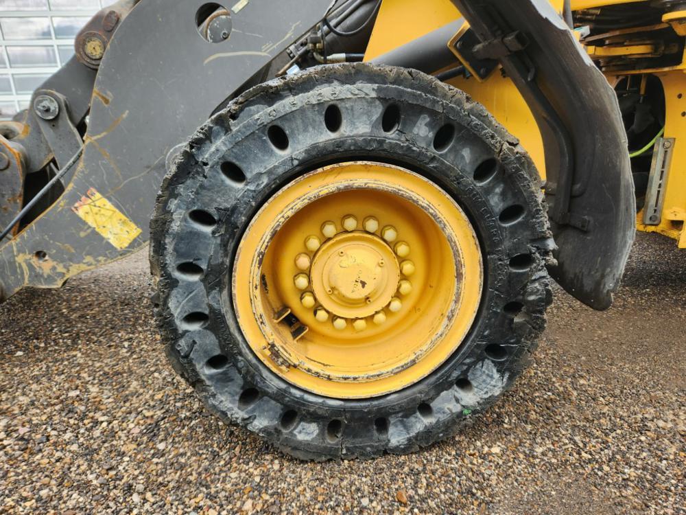 2010 Volvo L90F Wheeled Loader c/w Cab, 60" Forks, QC (Brakes Need Attentio