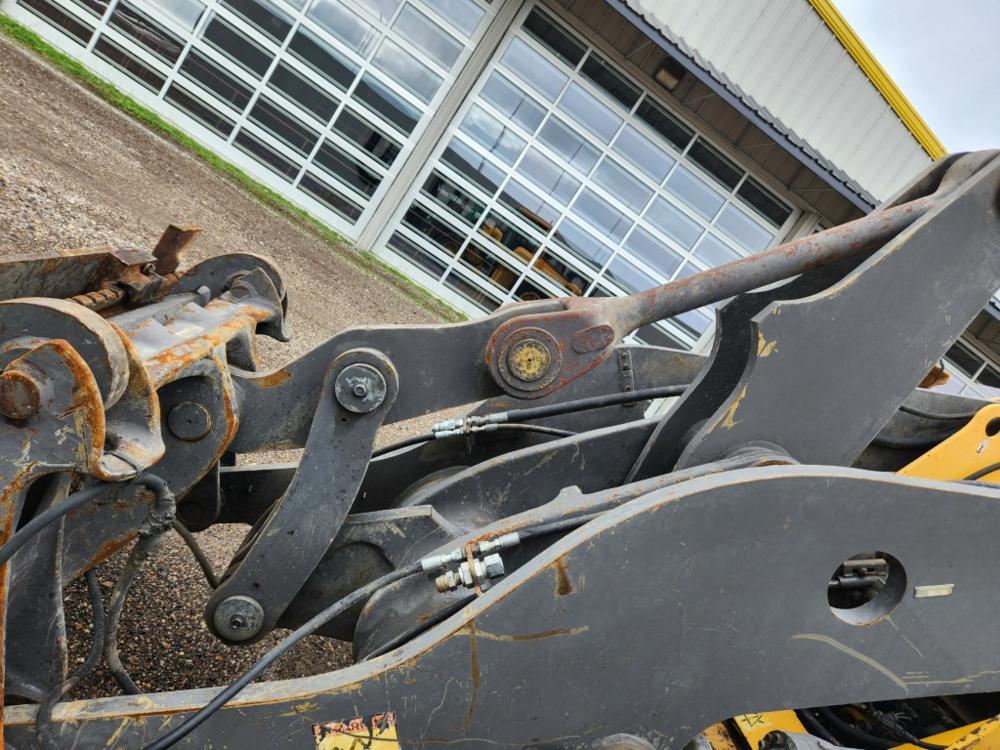 2010 Volvo L90F Wheeled Loader c/w Cab, 60" Forks, QC (Brakes Need Attentio