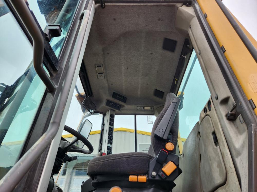 2010 Volvo L90F Wheeled Loader c/w Cab, 60" Forks, QC (Brakes Need Attentio