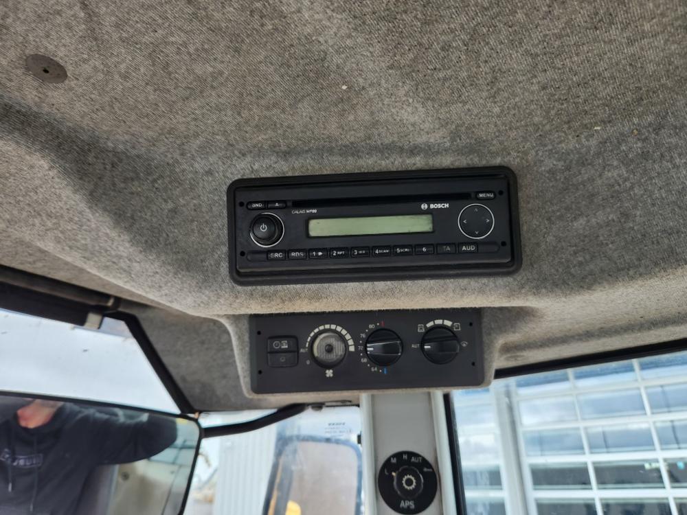 2010 Volvo L90F Wheeled Loader c/w Cab, 60" Forks, QC (Brakes Need Attentio