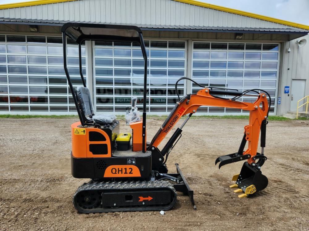 2023 AGROTK QH12 Mini Excavator c/w OROPS, Rubber Tracks, Backfill Blade, A