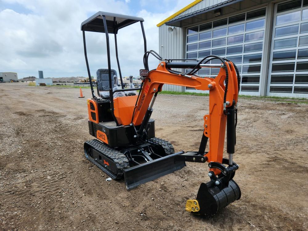 2023 AGROTK QH12 Mini Excavator c/w OROPS, Rubber Tracks, Backfill Blade, A