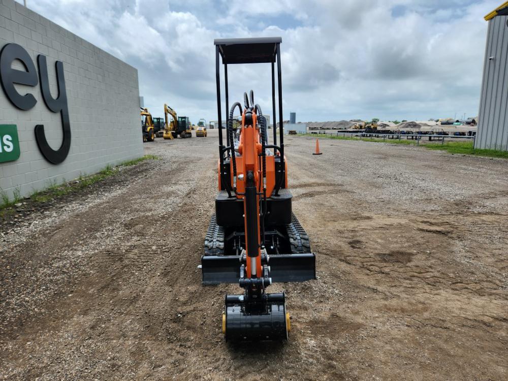 2023 AGROTK QH12 Mini Excavator c/w OROPS, Rubber Tracks, Backfill Blade, A