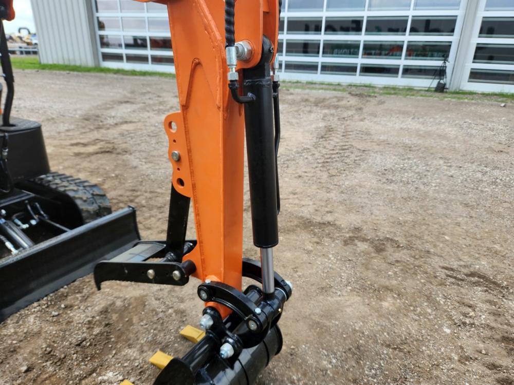 2023 AGROTK QH12 Mini Excavator c/w OROPS, Rubber Tracks, Backfill Blade, A