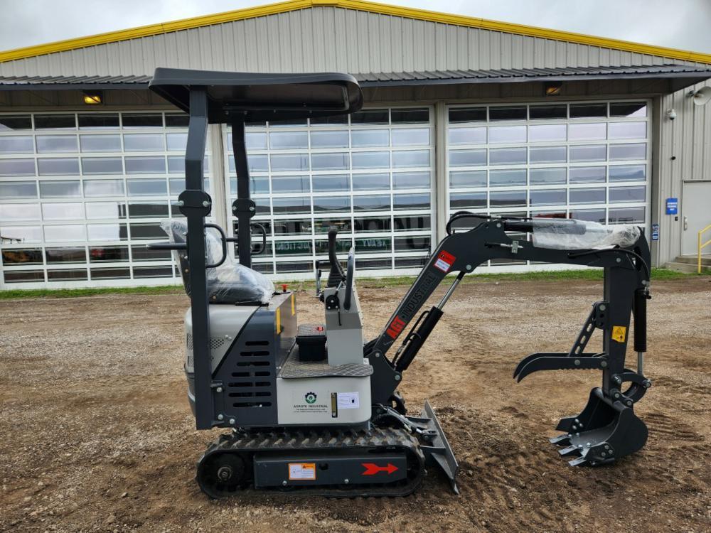 2023 AGROTK L12 Mini Excavator c/w OROPS, Rubber Tracks, Backfill Blade, Au
