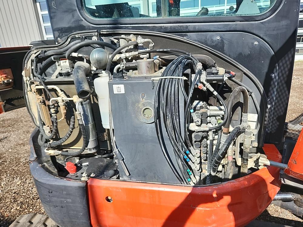 2018 Kubota U35-4R3 Mini Excavator c/w Cab, Rubber Tracks, Blade, Swing Boo