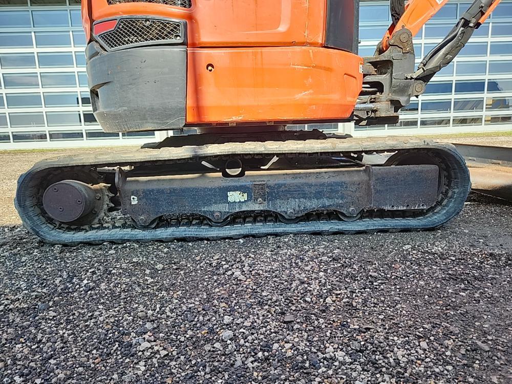 2018 Kubota U35-4R3 Mini Excavator c/w Cab, Rubber Tracks, Blade, Swing Boo
