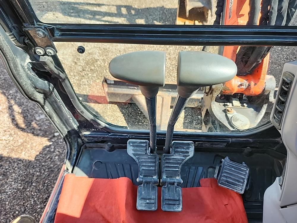 2018 Kubota U35-4R3 Mini Excavator c/w Cab, Rubber Tracks, Blade, Swing Boo