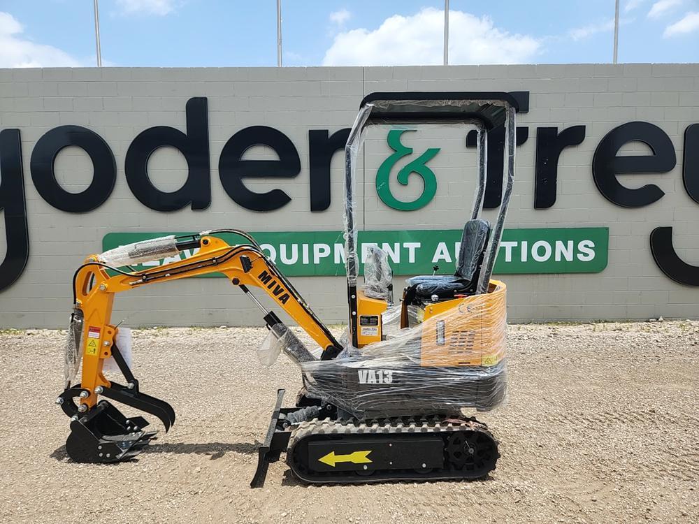 2023 Miva VA13 Mini Excavator, OROPS, Rubber Tracks, 16" Digging Bucket, Pi