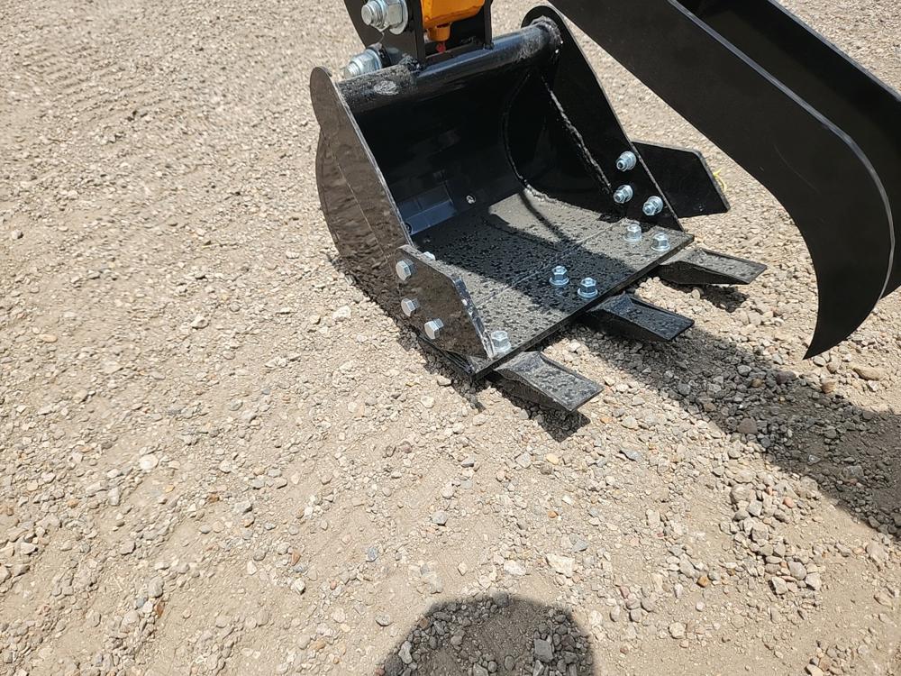 2023 Miva VA13 Mini Excavator, OROPS, Rubber Tracks, 16" Digging Bucket, Pi