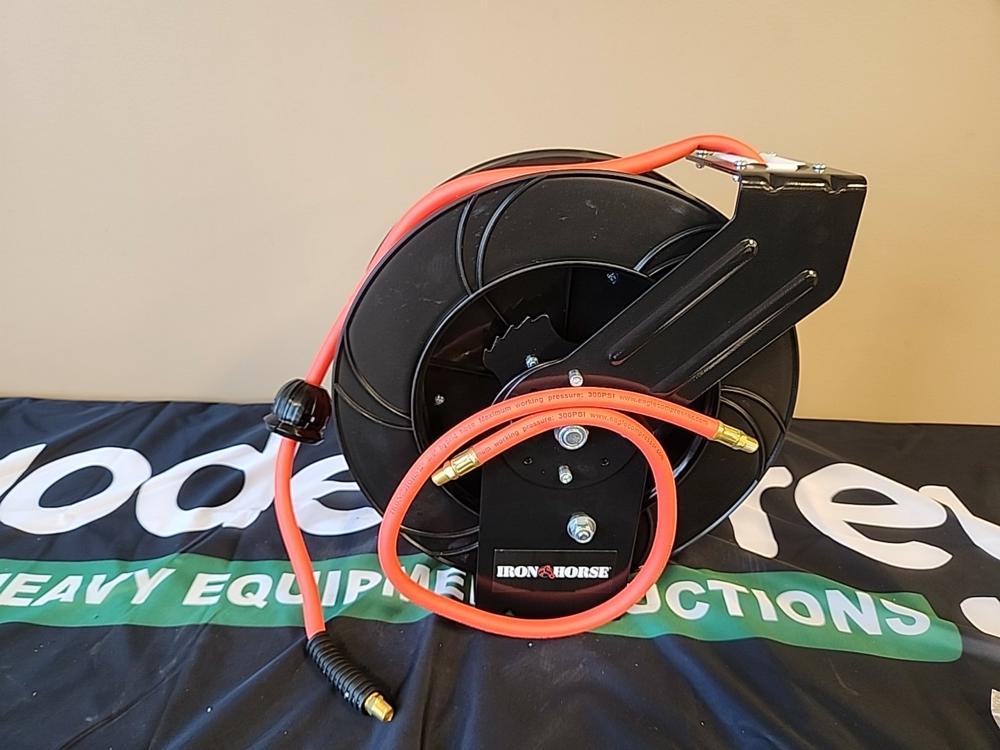 3/8" x 50' Automatic Air Hose Reel - Unused