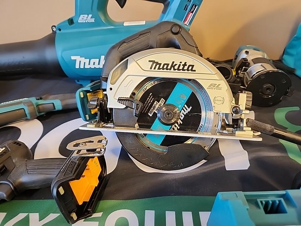 Makita Power Tool Kit c/w 18V Leaf Blower / 18 V 6 1/2" Circular Saw / 18V