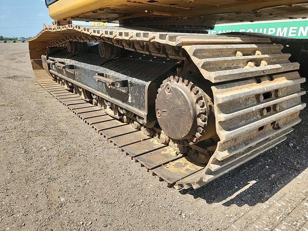 2019 Caterpillar 330 Hydraulic Excavator c/w Rear View Camera, A/C, Bucket