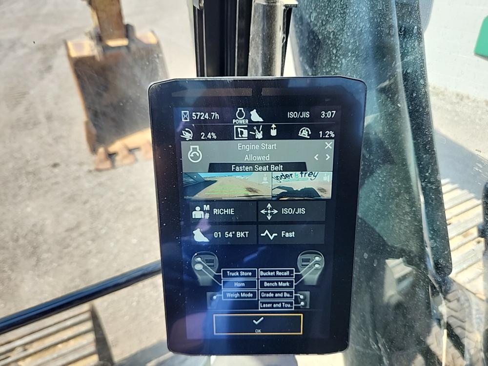 2019 Caterpillar 330 Hydraulic Excavator c/w Rear View Camera, A/C, Bucket