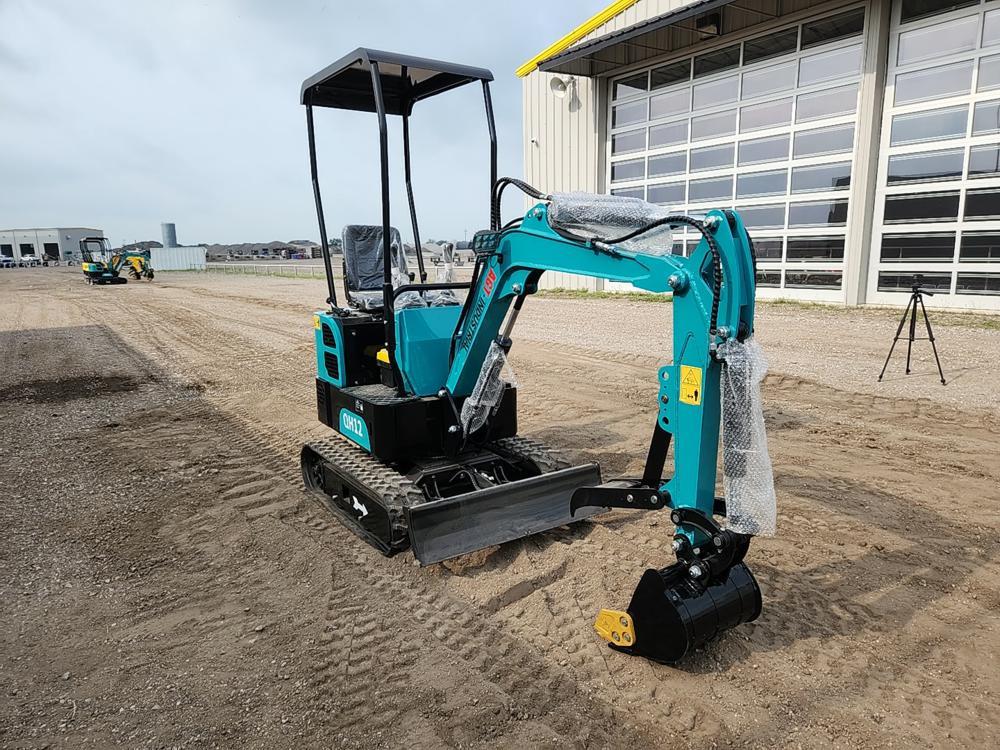 2023 AGROTK QH12 Mini Excavator c/w OROPS, Rubber Tracks, Blade, Bucket, Ma