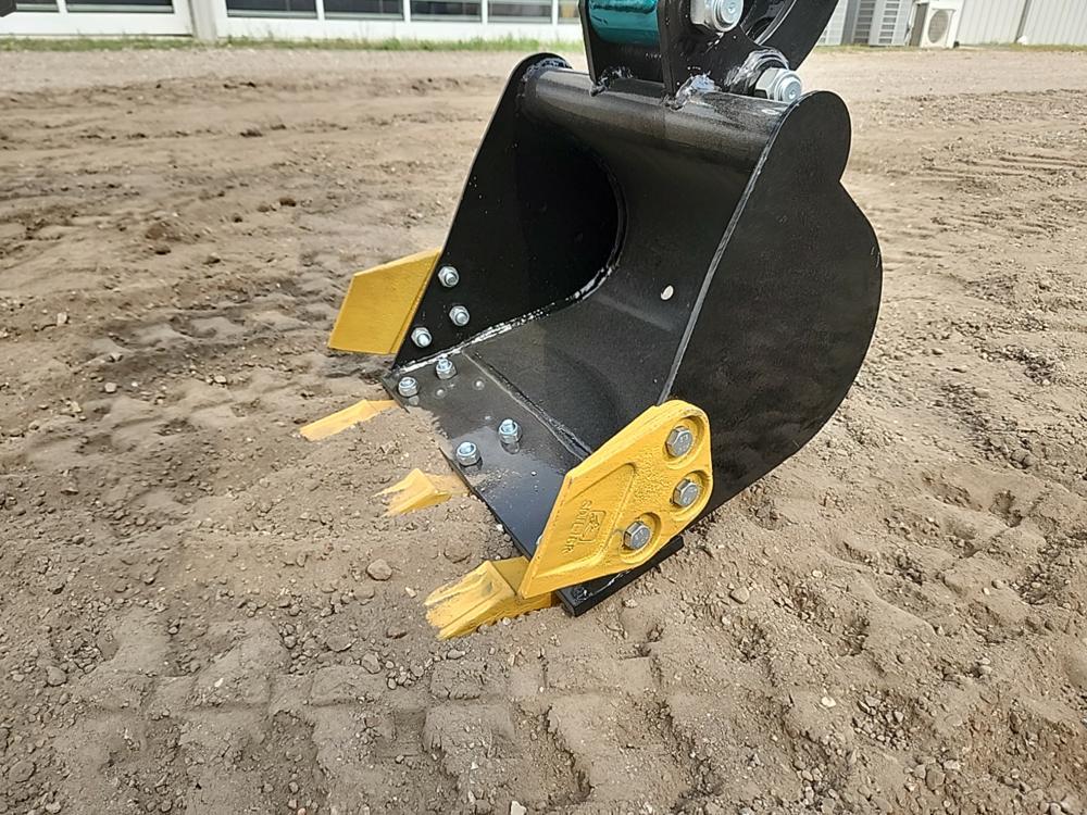 2023 AGROTK QH12 Mini Excavator c/w OROPS, Rubber Tracks, Blade, Bucket, Ma