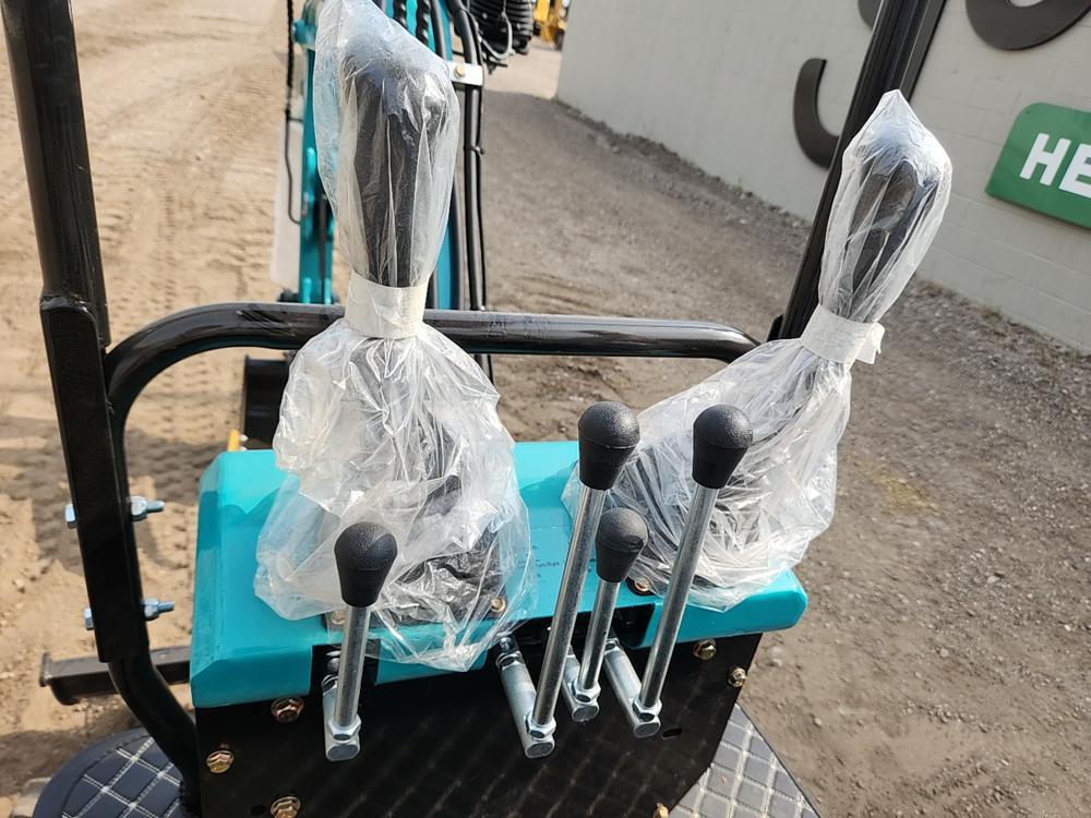 2023 AGROTK QH12 Mini Excavator c/w OROPS, Rubber Tracks, Blade, Bucket, Ma