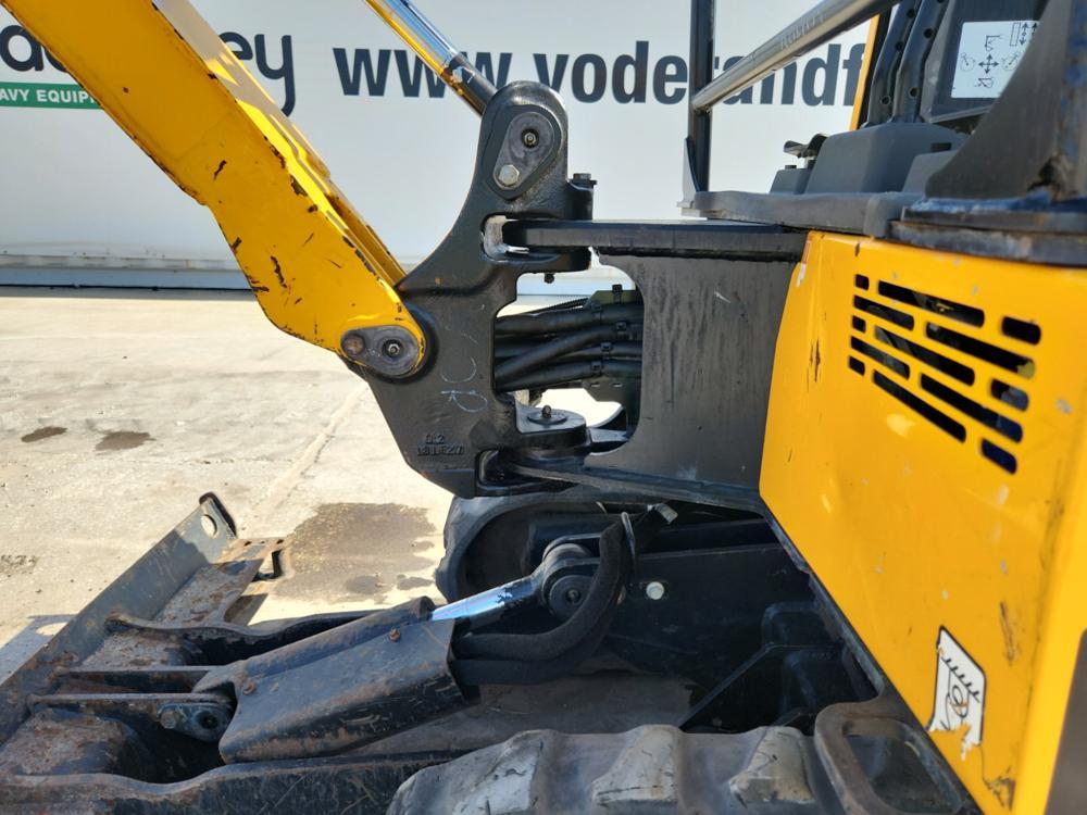2018 JCB 15C-1 Mini Excavator c/w OROPS, Rubber Tracks, Aux Hydraulics, Bla