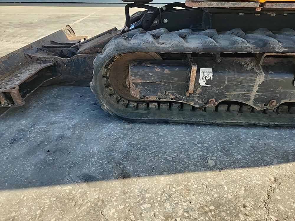 2018 JCB 15C-1 Mini Excavator c/w OROPS, Rubber Tracks, Aux Hydraulics, Bla