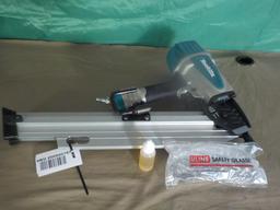 Makita 3 1/2" Framing Nailer AN923 1 Yr Factory Warranty - Unused