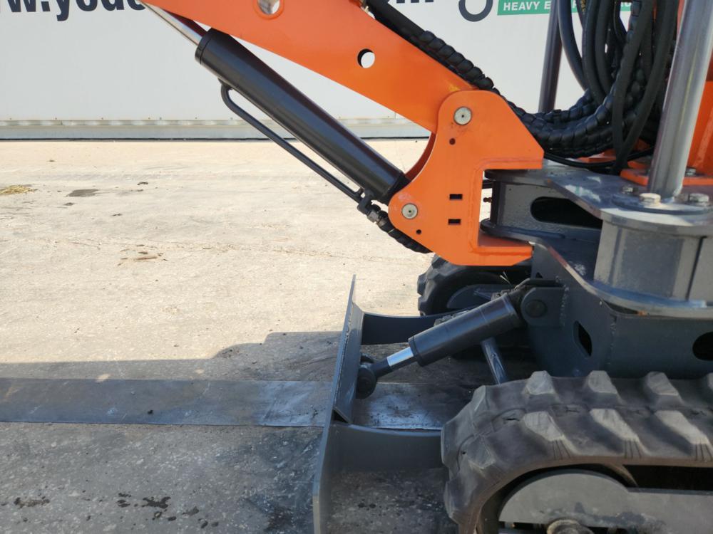 2022 NUOTE KCS SN-8 Mini Excavator c/w OROPS, Rubber Tracks, Aux Hydraulics