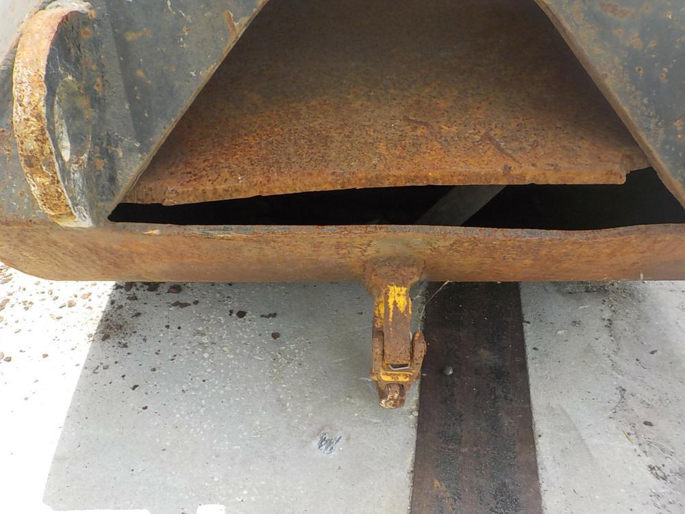 1 YD Hydraulic Bucket